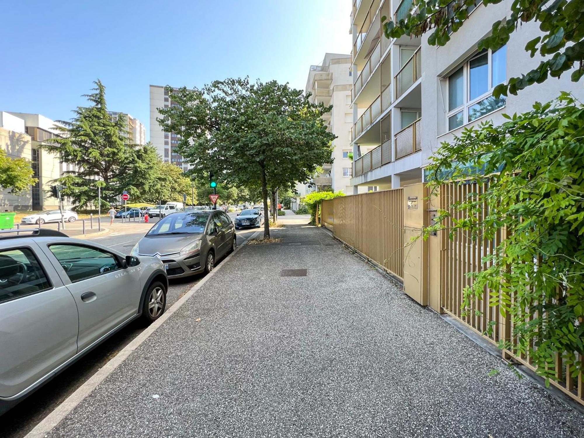 Calme Et Verdure: Vue Montagne - Terrasse - Wifi Grenoble Luaran gambar